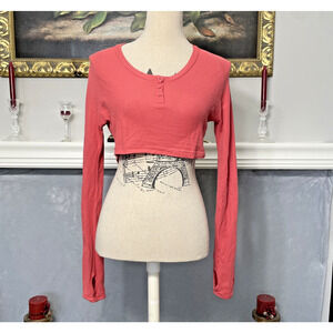 Gymshark Long Sleeve Crop Top Gym Athletic Wear Small